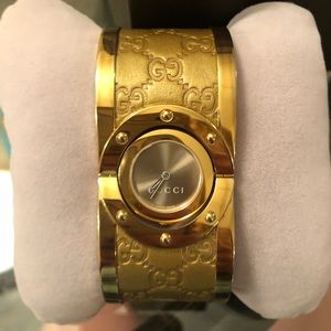 Women’s Gucci Twirl Gold Watch